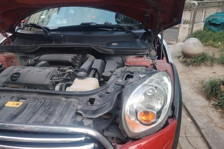 Used MINI Countryman 2011 1.6L ONE Engine Bay Left