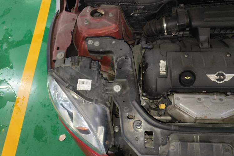 Used MINI Countryman 2011 1.6L ONE Engine Bay Right