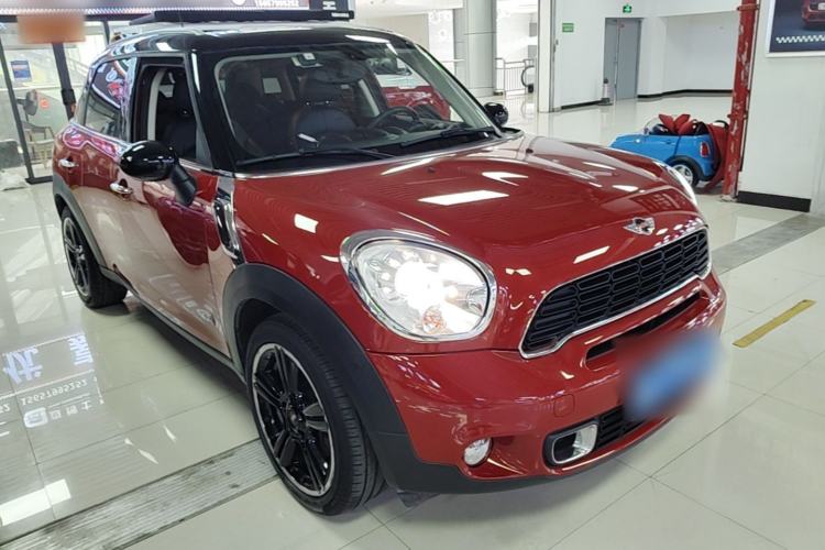 Used MINI Countryman 2011 1.6T COOPER S ALL4 5-seater model Front Right 45 Deg