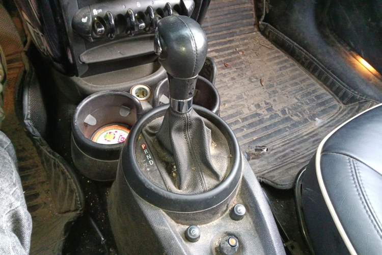 Used MINI Countryman 2011 1.6L COOPER Excitement Gear Lever
