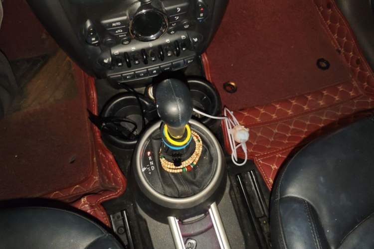 Used MINI Countryman 2011 1.6T COOPER S ALL4 Gear Lever