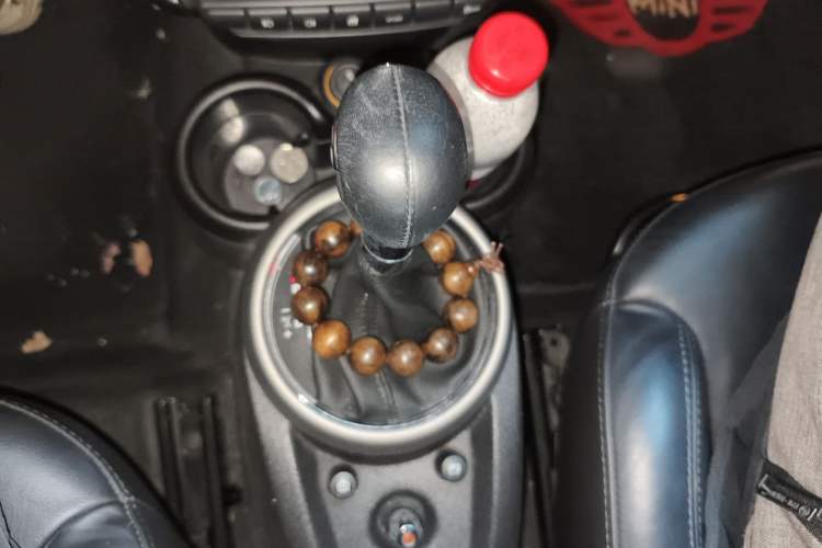 Used MINI Countryman 2011 1.6T COOPER S ALL4 Gear Lever