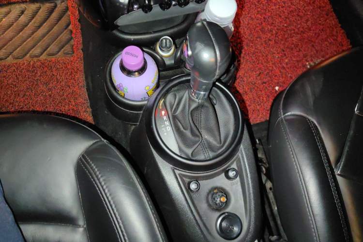 Used MINI Countryman 2011 1.6T COOPER S ALL4 Gear Lever