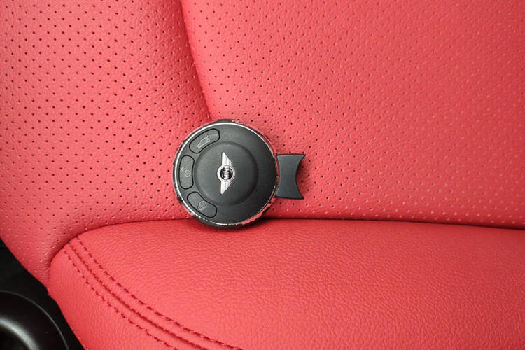 Used MINI Countryman 2011 1.6L COOPER Fun Interior 2