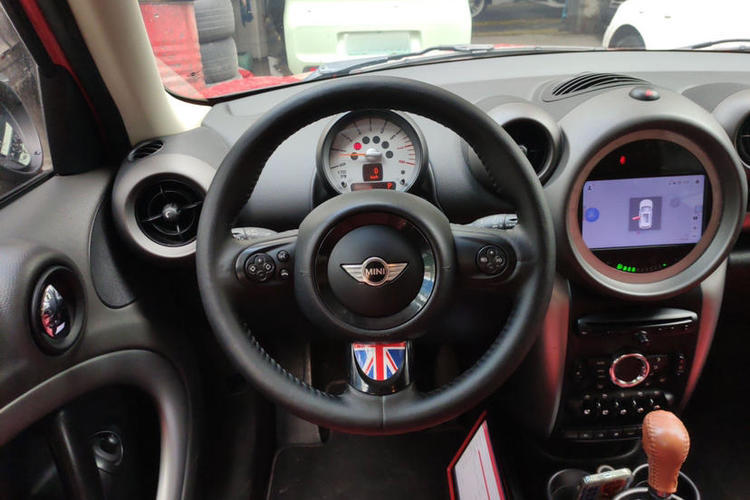 Used MINI Countryman 2011 1.6L COOPER Fun Interior 3