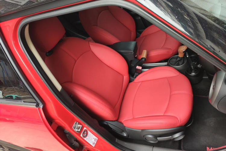 Used MINI Countryman 2011 1.6L COOPER Fun Interior 9