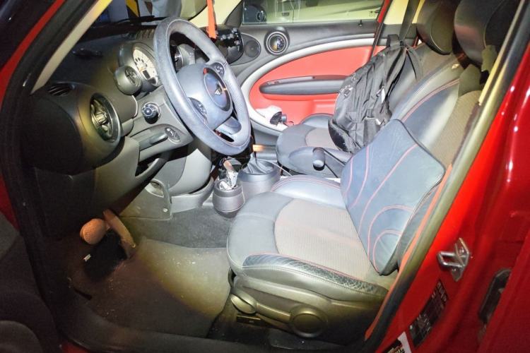 Used MINI Countryman 2011 1.6L COOPER Fun Left Front Seat