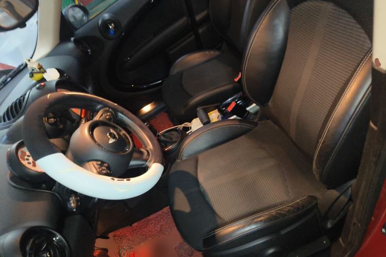Used MINI Countryman 2011 1.6L ONE Left Front Seat