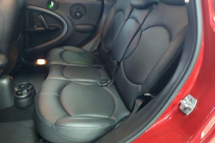 Used MINI Countryman 2011 1.6T COOPER S ALL4 5-seater model Left Rear Seat