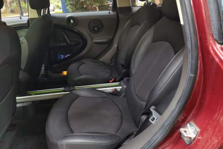 Used MINI Countryman 2011 1.6L COOPER Excitement Left Rear Seat