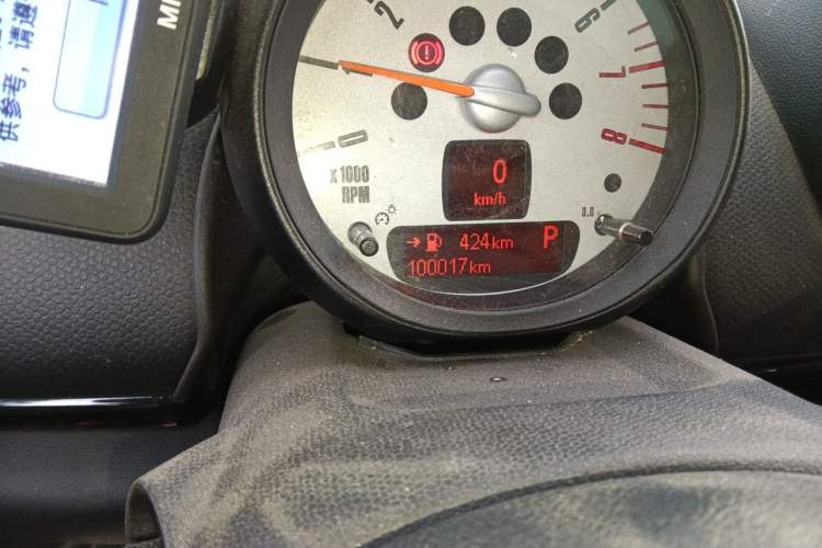 Used MINI Countryman 2011 1.6L COOPER Excitement Odometer Close Up
