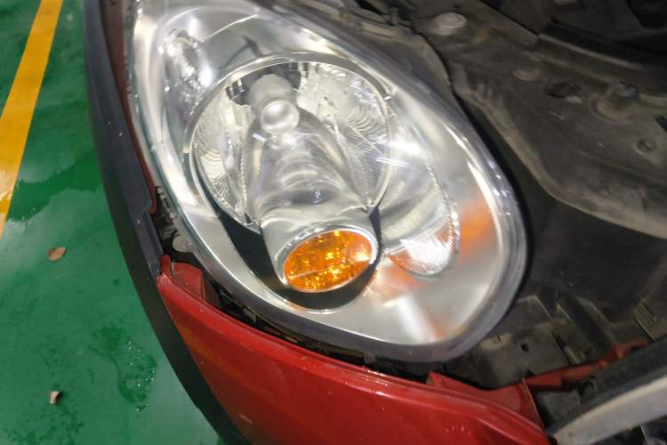 Used MINI Countryman 2011 1.6L ONE Right Front Headlight