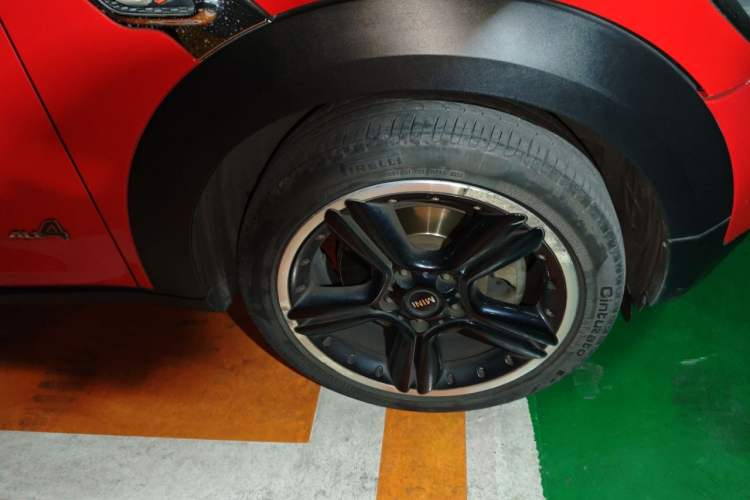 Used MINI Countryman 2011 1.6T COOPER S ALL4 Right Front Wheel Hub