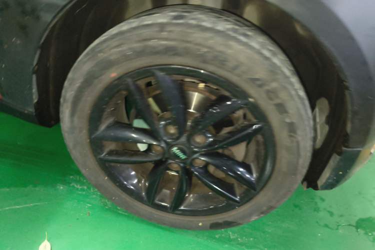 Used MINI Countryman 2011 1.6L ONE Right Front Wheel Hub
