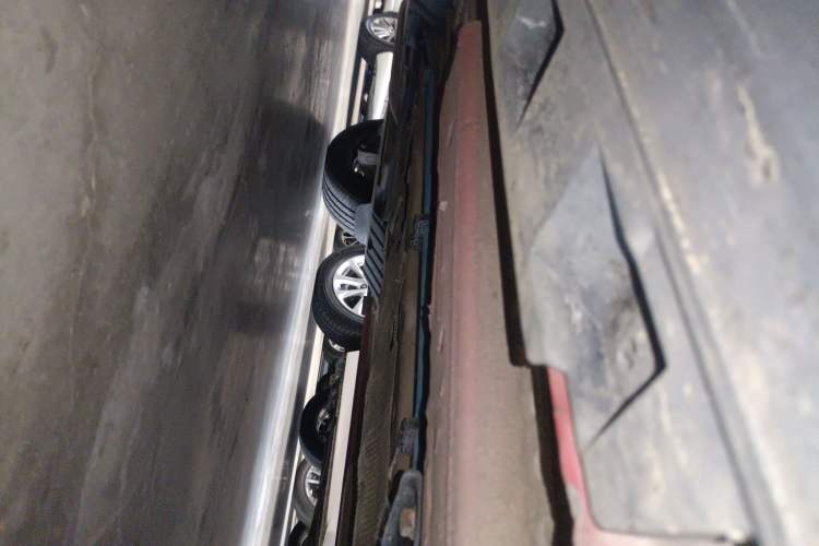 Used MINI Countryman 2011 1.6L COOPER Fun Right Side Sill