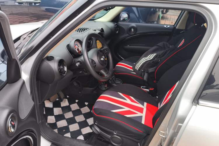Used MINI Countryman 2011 1.6L COOPER Fun Driver Seat
