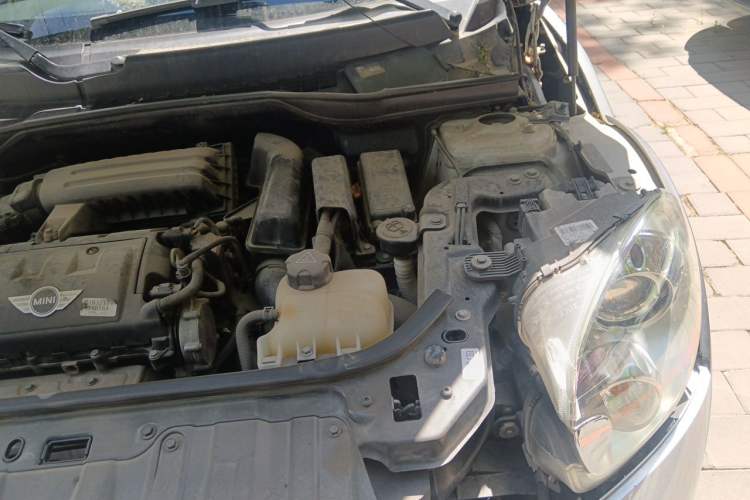 Used MINI Countryman 2011 1.6L COOPER Excitement Engine Bay Left