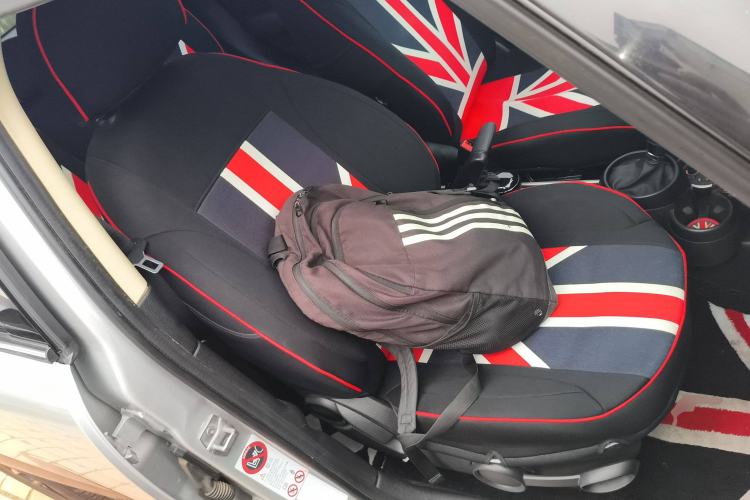 Used MINI Countryman 2011 1.6L COOPER Fun Right Front Seat