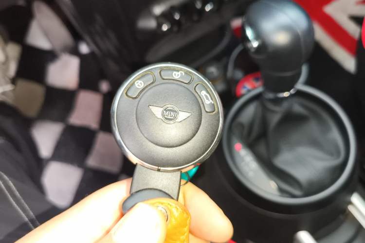 Used MINI Countryman 2011 1.6L COOPER Fun Vehicle Key