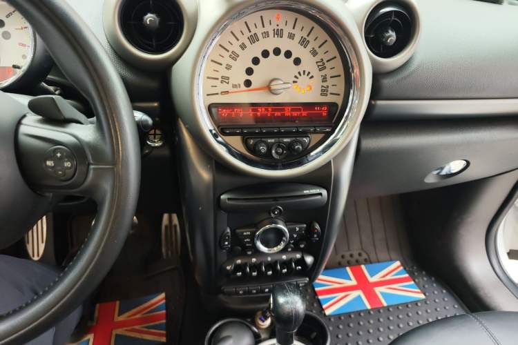 Used MINI Countryman 2011 1.6T COOPER S ALL4 Audio And AC Panel
