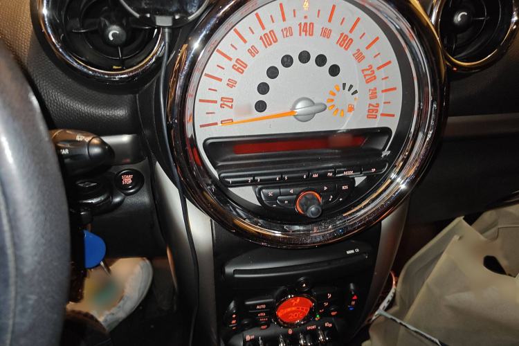 Used MINI Countryman 2011 1.6L COOPER Fun Audio And AC Panel