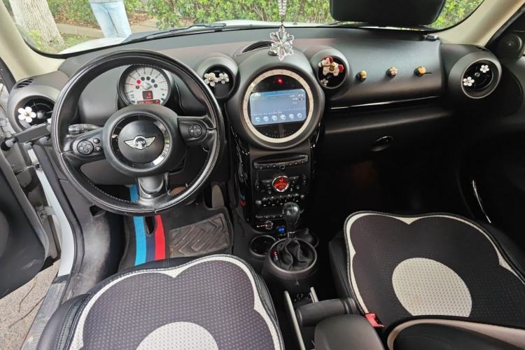 Used MINI Countryman 2011 1.6L COOPER Excitement Center Console