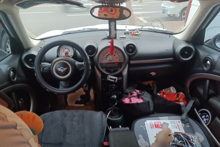 Used MINI Countryman 2011 1.6L ONE Center Console