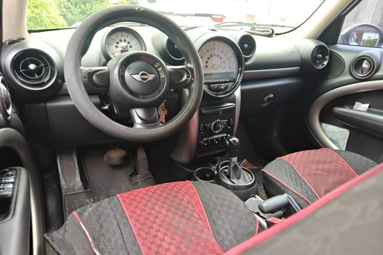 Used MINI Countryman 2011 1.6L ONE Center Console