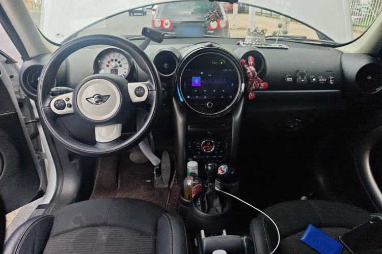 Used MINI Countryman 2011 1.6L COOPER Fun Center Console