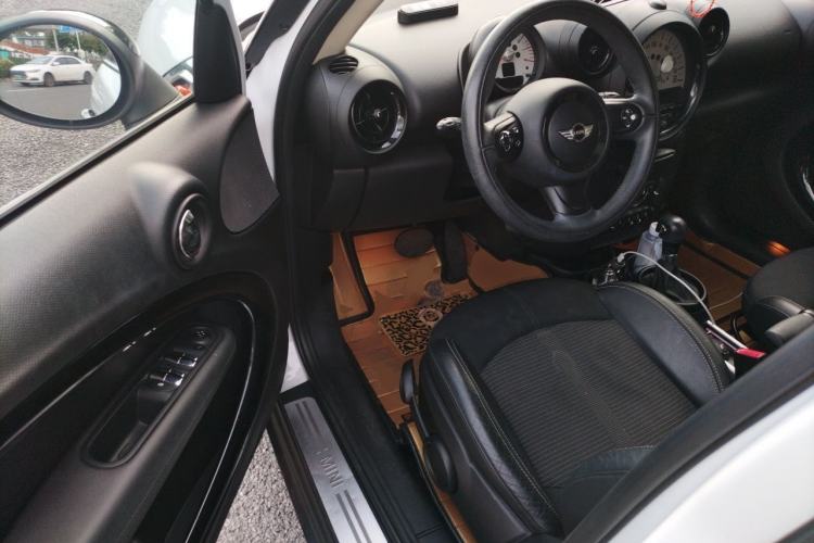Used MINI Countryman 2011 1.6L COOPER Fun Driver Seat