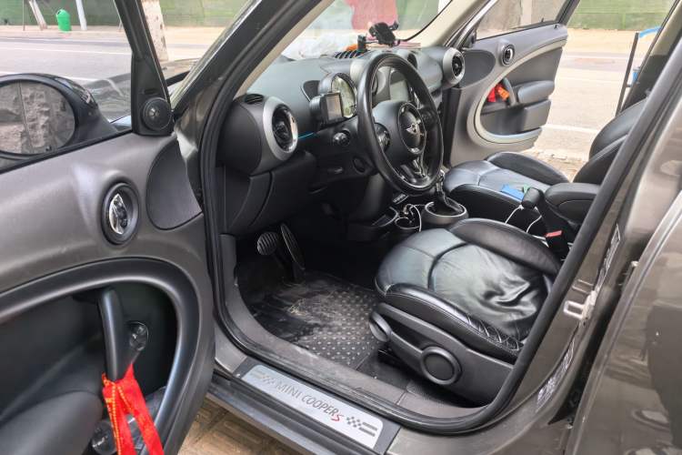 Used MINI Countryman 2011 1.6T COOPER S ALL4 Driver Seat