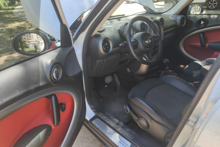 Used MINI Countryman 2011 1.6L COOPER Fun Driver Seat