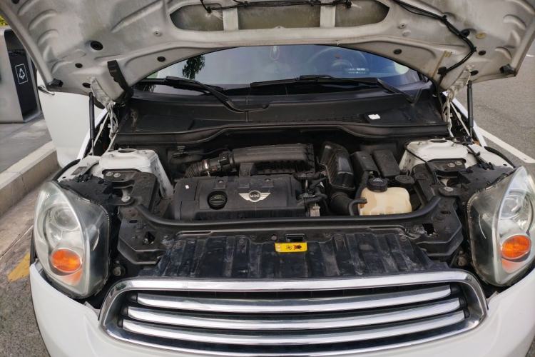Used MINI Countryman 2011 1.6L COOPER Fun Engine Bay