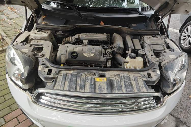 Used MINI Countryman 2011 1.6L COOPER Excitement Engine Bay