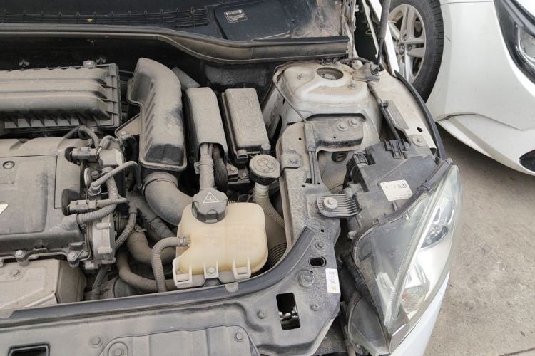 Used MINI Countryman 2011 1.6L COOPER Excitement Engine Bay Left