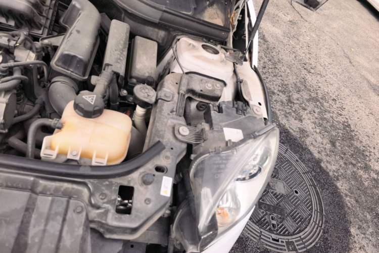 Used MINI Countryman 2011 1.6L COOPER Excitement Engine Bay Left