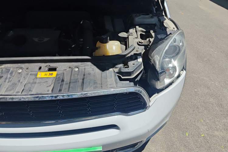 Used MINI Countryman 2011 1.6T COOPER S ALL4 5-seater model Engine Bay Left