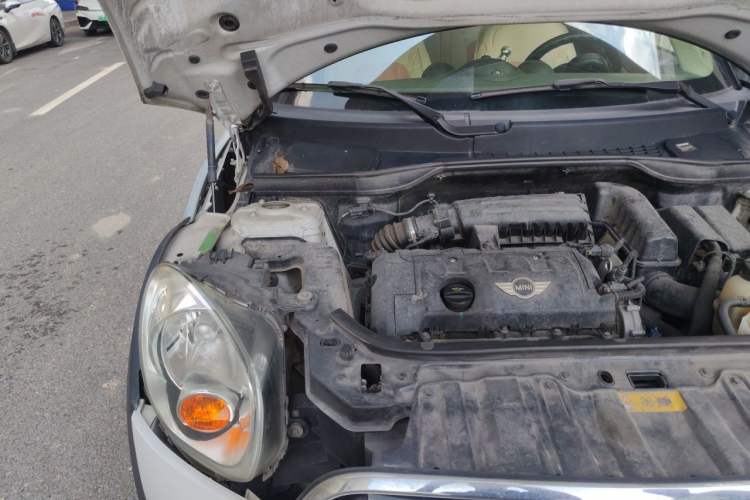 Used MINI Countryman  Engine Bay Right