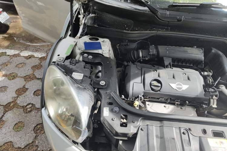 Used MINI Countryman 2011 1.6L COOPER Fun Engine Bay Right