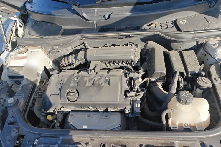 Used MINI Countryman 2011 1.6L ONE Engine Bay