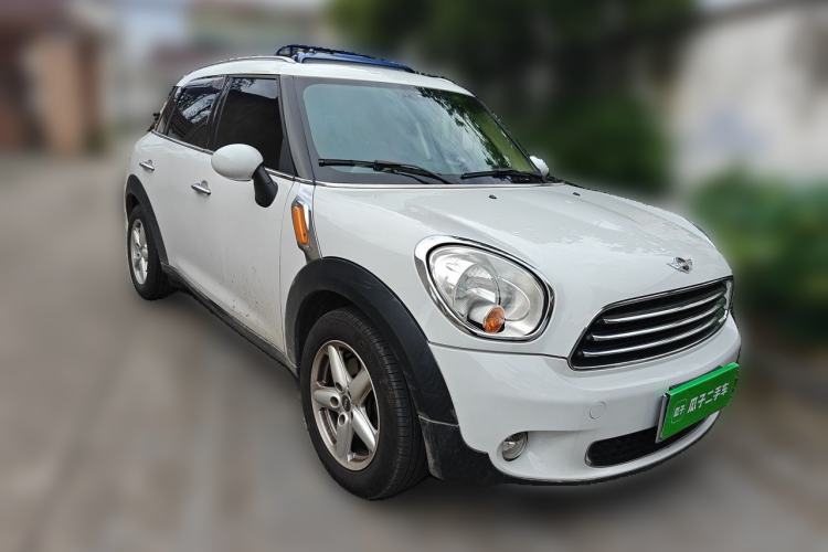 Used MINI Countryman 2011 1.6L ONE Front Right 45 Deg