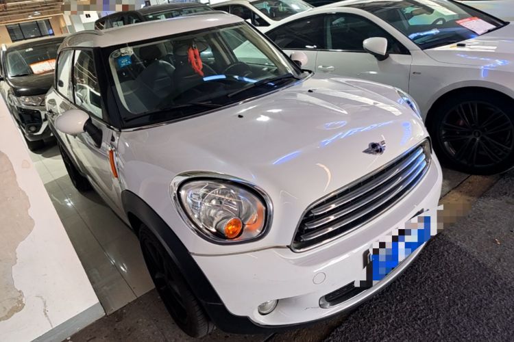 Used MINI Countryman 2011 1.6L ONE Front Right 45 Deg