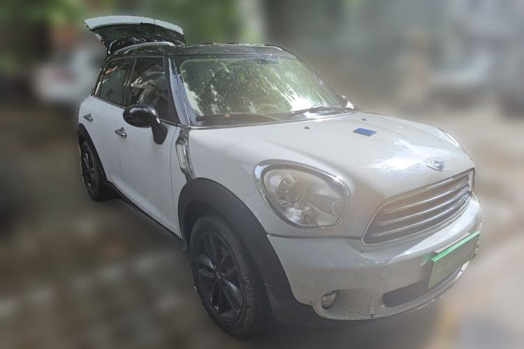 Used MINI Countryman 2011 1.6L COOPER Fun Front Right 45 Deg