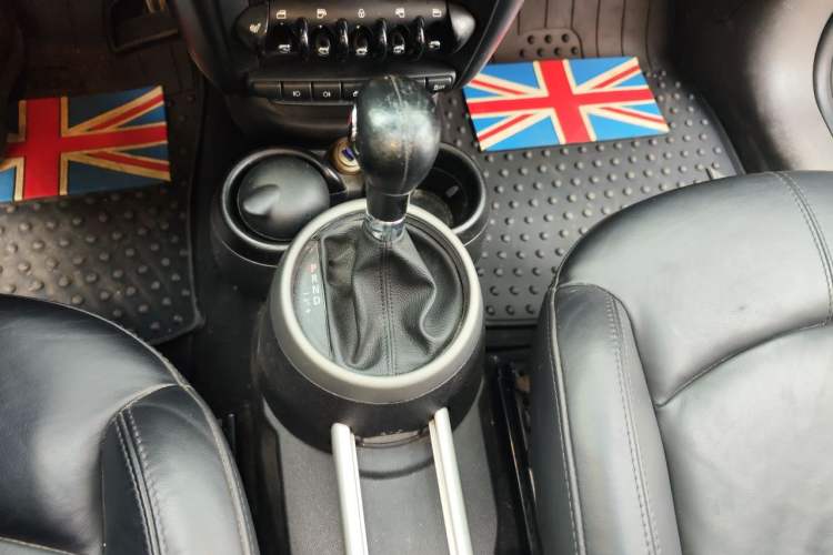 Used MINI Countryman 2011 1.6T COOPER S ALL4 Gear Lever