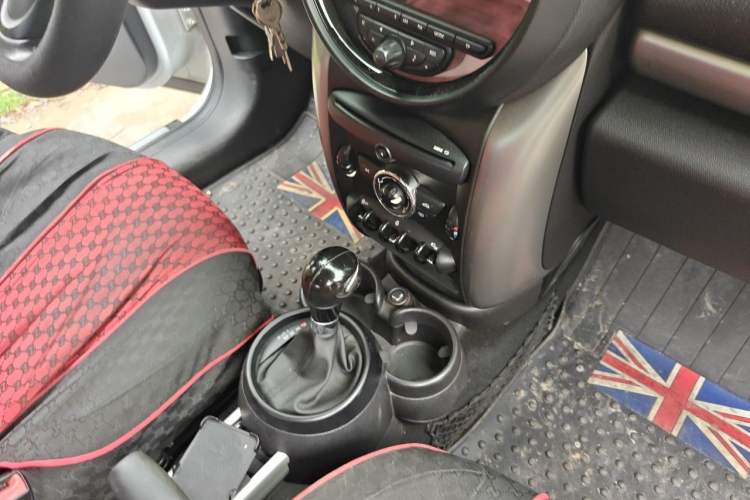 Used MINI Countryman 2011 1.6L ONE Gear Lever