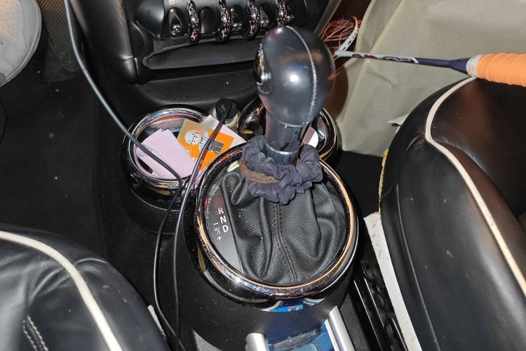 Used MINI Countryman 2011 1.6L COOPER Fun Gear Lever