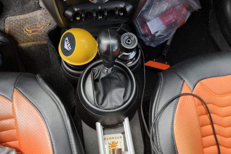 Used MINI Countryman 2011 1.6L ONE Gear Lever