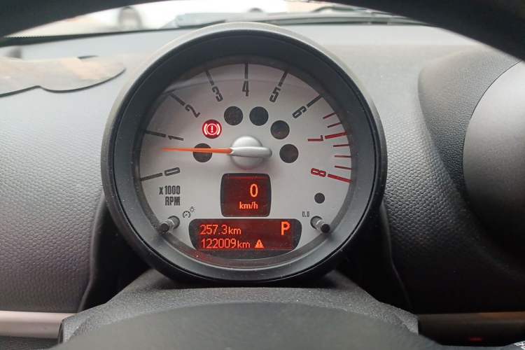 Used MINI Countryman 2011 1.6L ONE Instrument Cluster