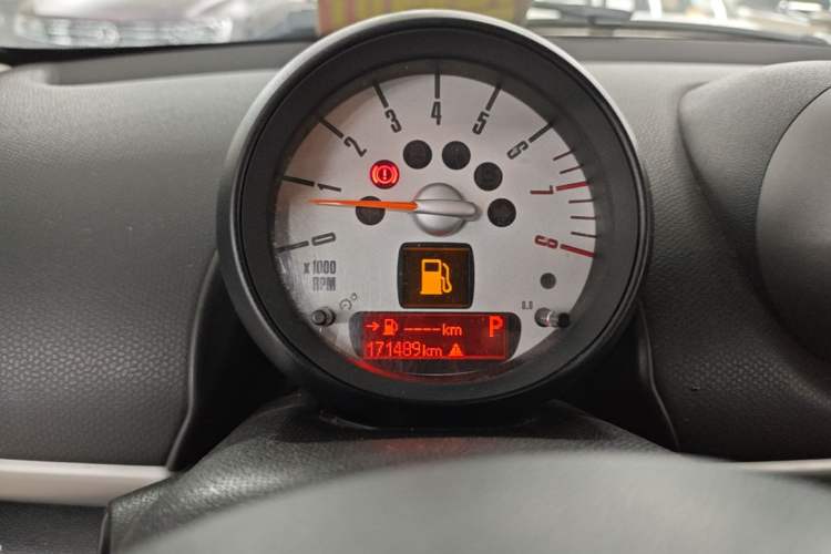 Used MINI Countryman 2011 1.6L COOPER Excitement Instrument Cluster