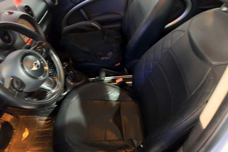 Used MINI Countryman 2011 1.6L ONE Left Front Seat